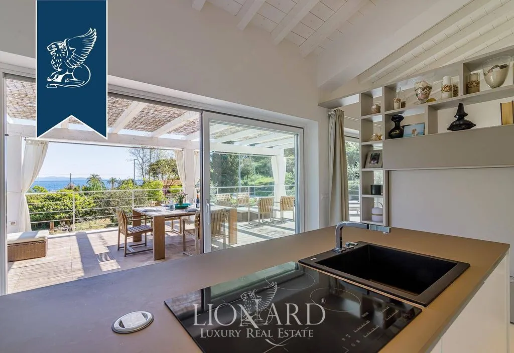 Köök - Luxury Villa with Sea View in Capoliveri