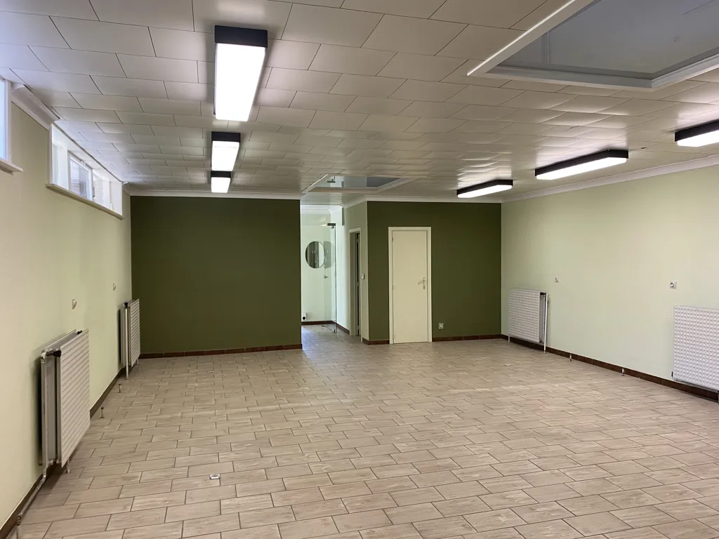 Toad - Office Space with Parking in Lichtervelde