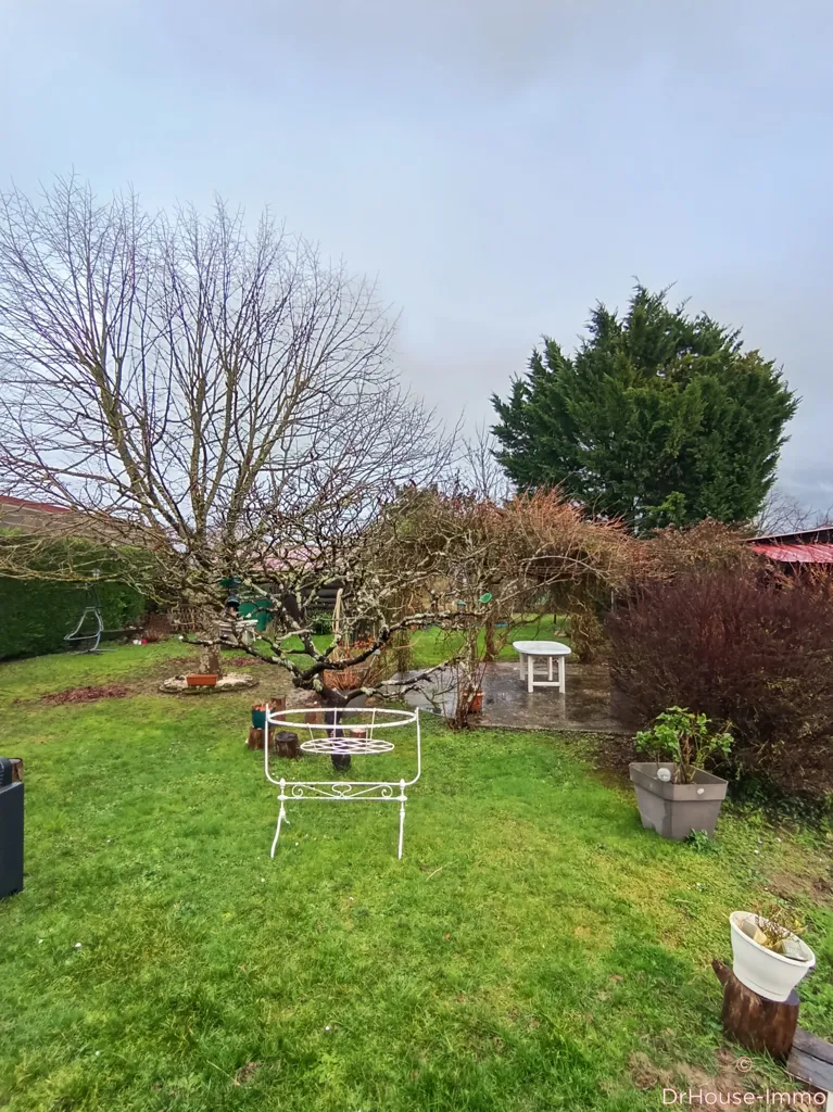 Aed - Detached House with Pool in Déols