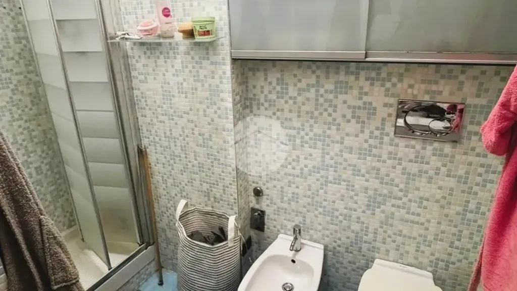 Bagni - Rusticated Flat with Balcony in Milan