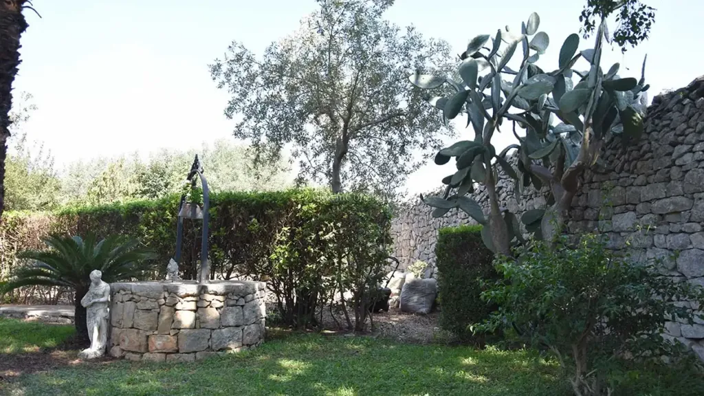 Aed - Independent House with Garden in Modica
