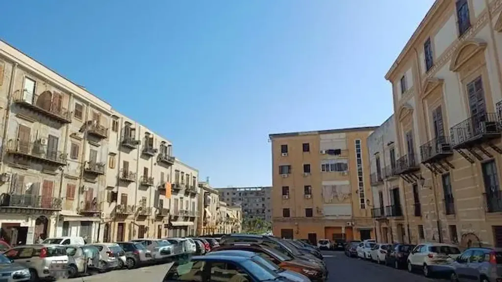 Välivaade - Trilocale with Central Location in Palermo