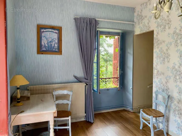 Magamistoad - Charming Property with Historic Features in Salt Town