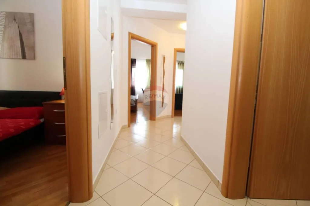 Entrée - Two-Storey Apartment with Sea View in Kastav