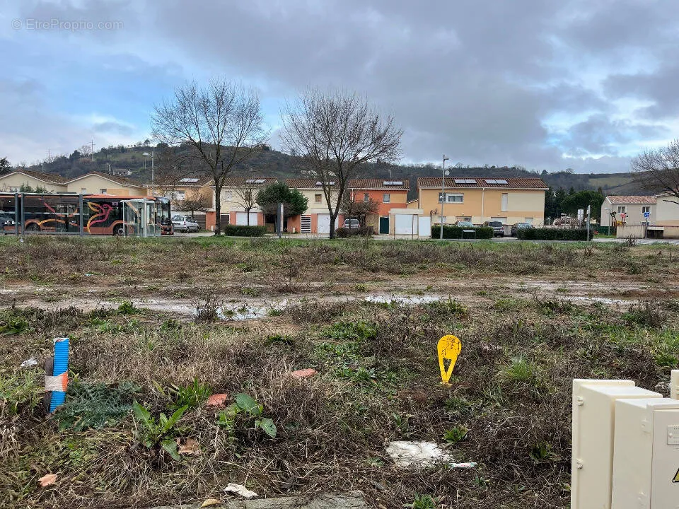 Aed - Buildable Plot with Garden in Lescure-d'Albigeois