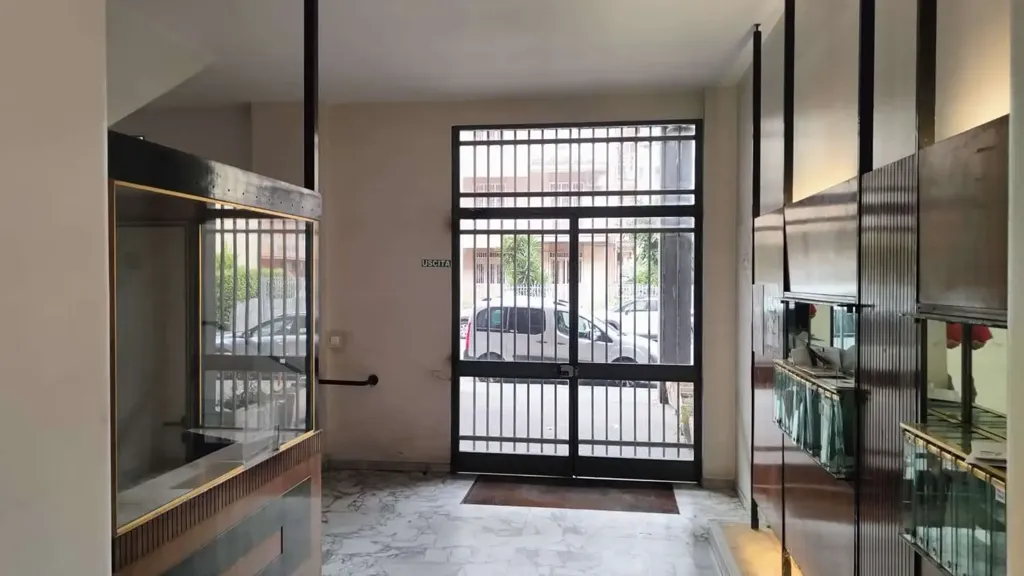 Entrée - Rented Duplex with Balcony in Catania Centre