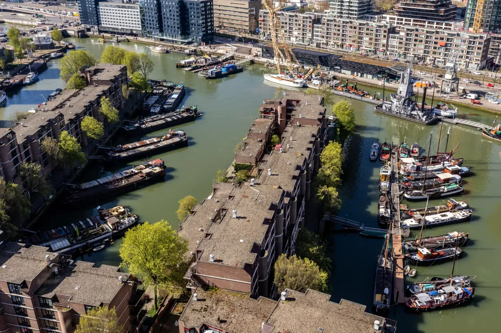 Aerial - Apartment with Skyline View on 27th Floor in Rotterdam
