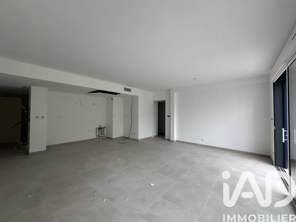 Living Room - Modern Apartment with Rooftop in La Grande-Motte