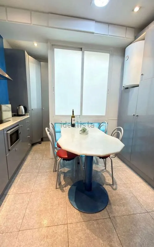 Cuisine - 3-Bedroom Flat with Balcony in Carolinas