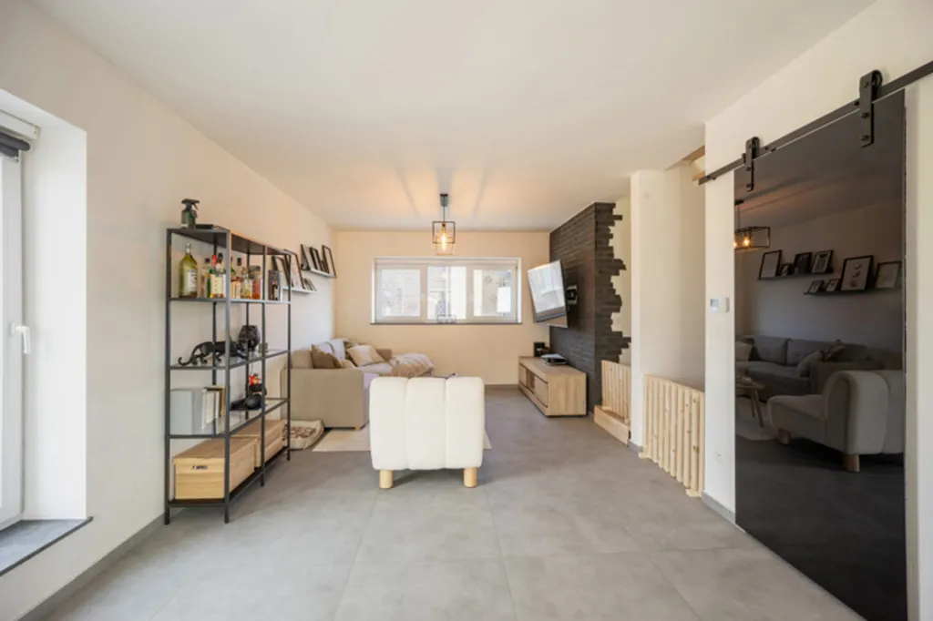 Elutuba - Duplex Apartment with Terrace in Modern Building