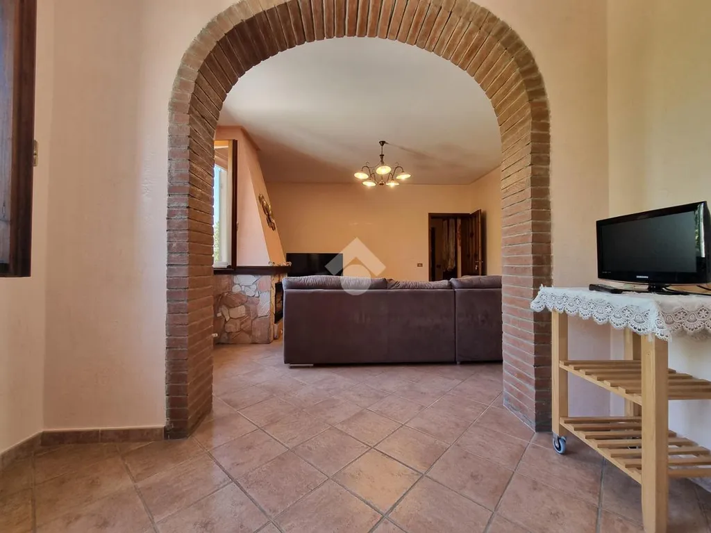 Elutuba - Restored Villa with Multiple Apartments in Borgo Virgilio