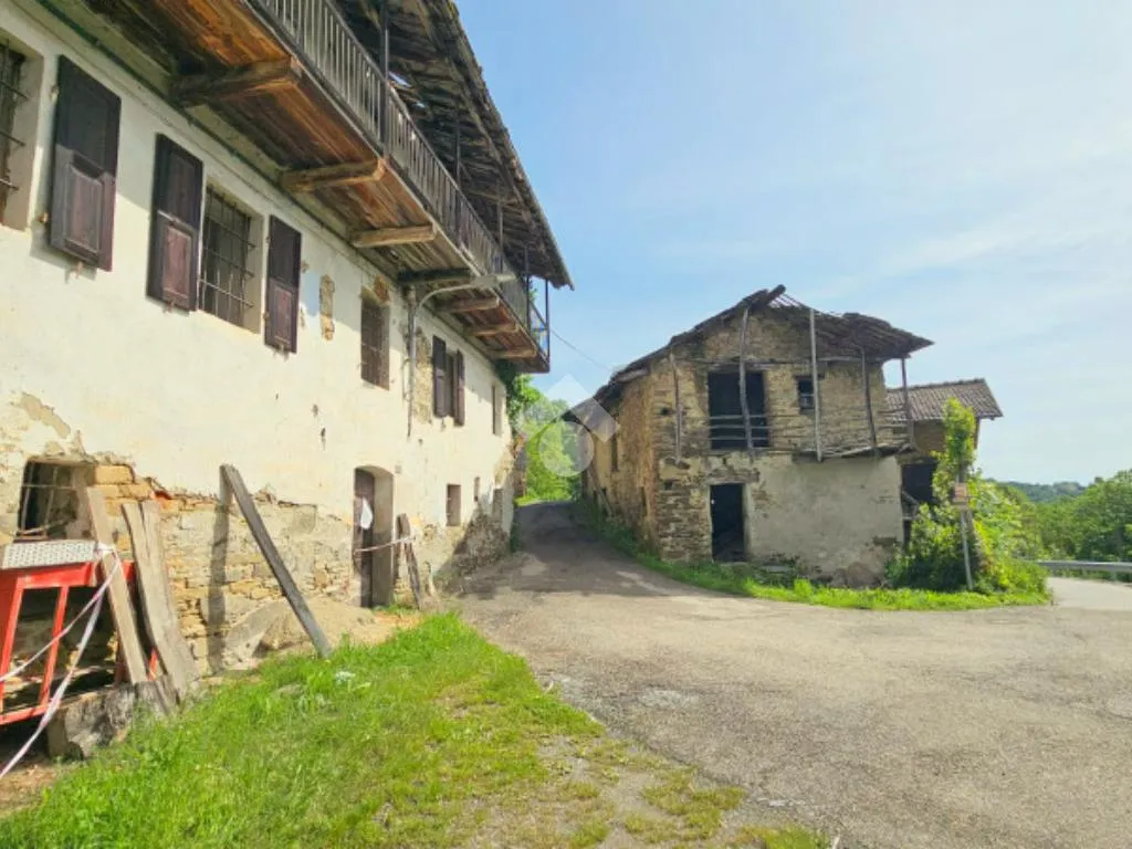 Esterno - Rustic Property with Garden in Prarostino