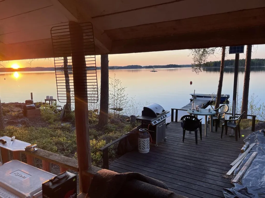 Terrass - Traditional Cottage with Sauna on Saimaa Island