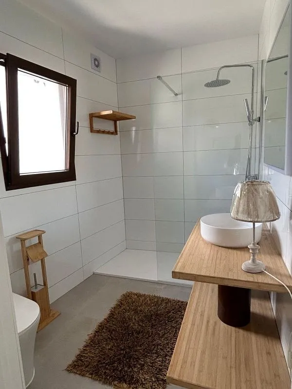 Vannitoad - Apartment with Terrace in Torrox Centre