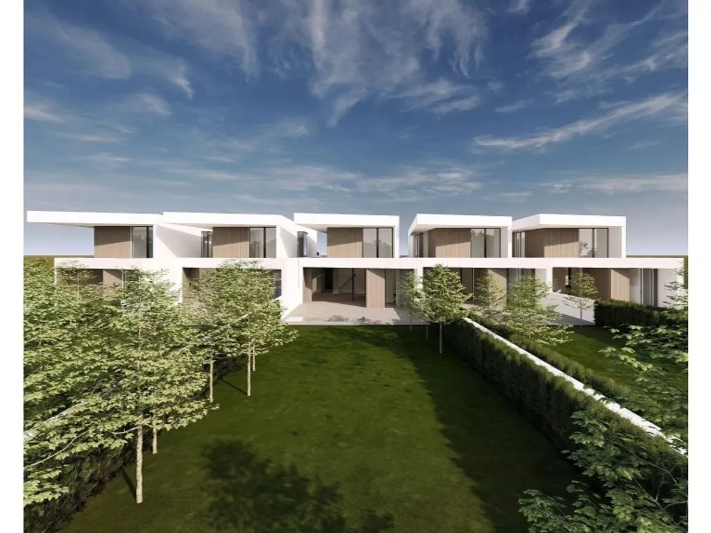 Approved Development Land with Pool in Montijo