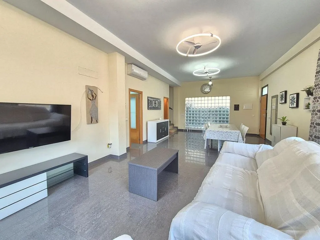 Séjour - Modern Chalet with Pool near Daimús Beach