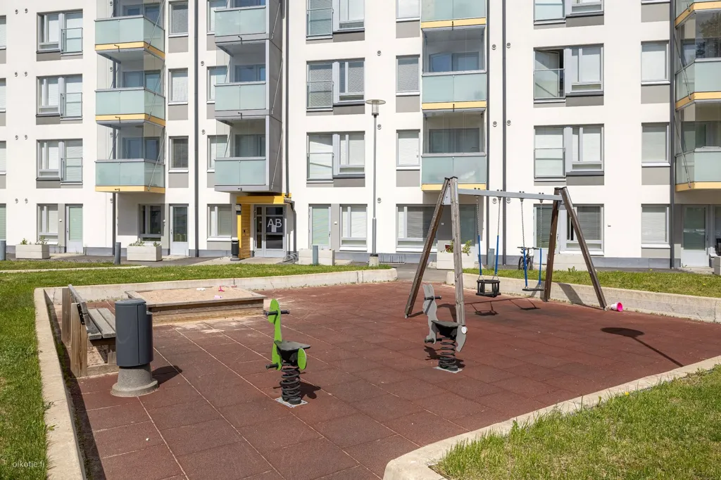 Jardin - Modern Studio with Balcony in Turku's Pääskyvuori