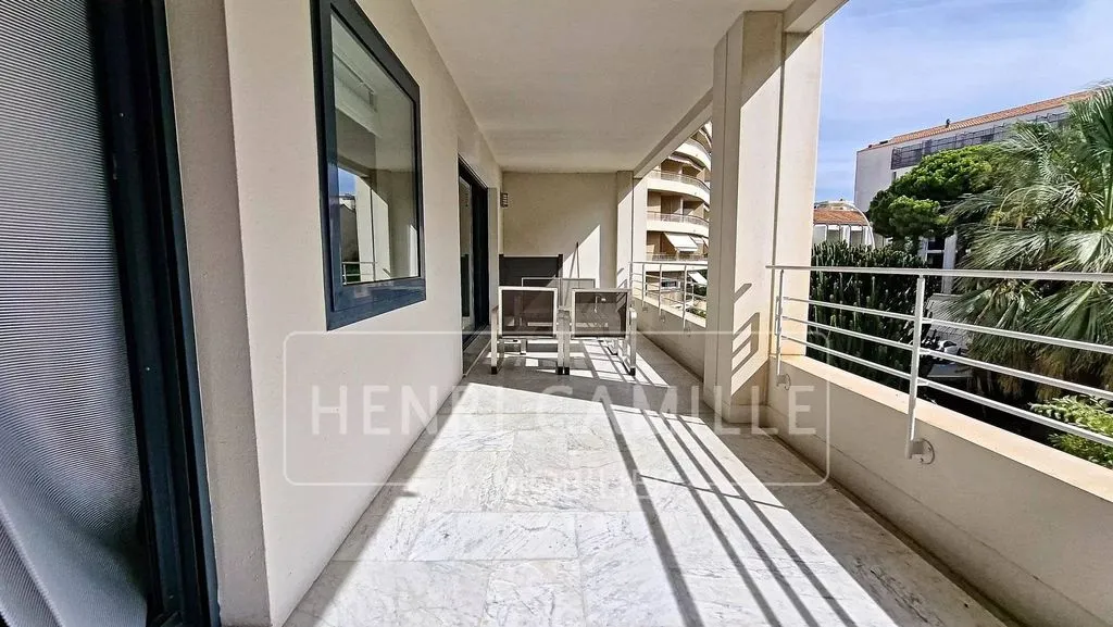 Rõdu - Luxury Flat with Terraces in Cannes Centre