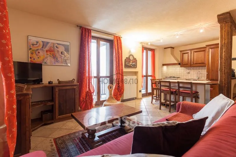 Elutuba - Trilocale with Balcony in Courmayeur