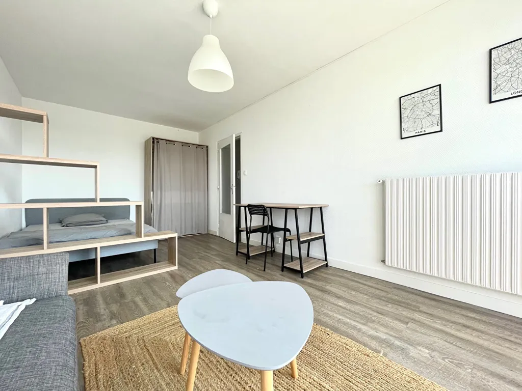 Elutuba - 1-Bedroom Apartment with Balcony in Brest