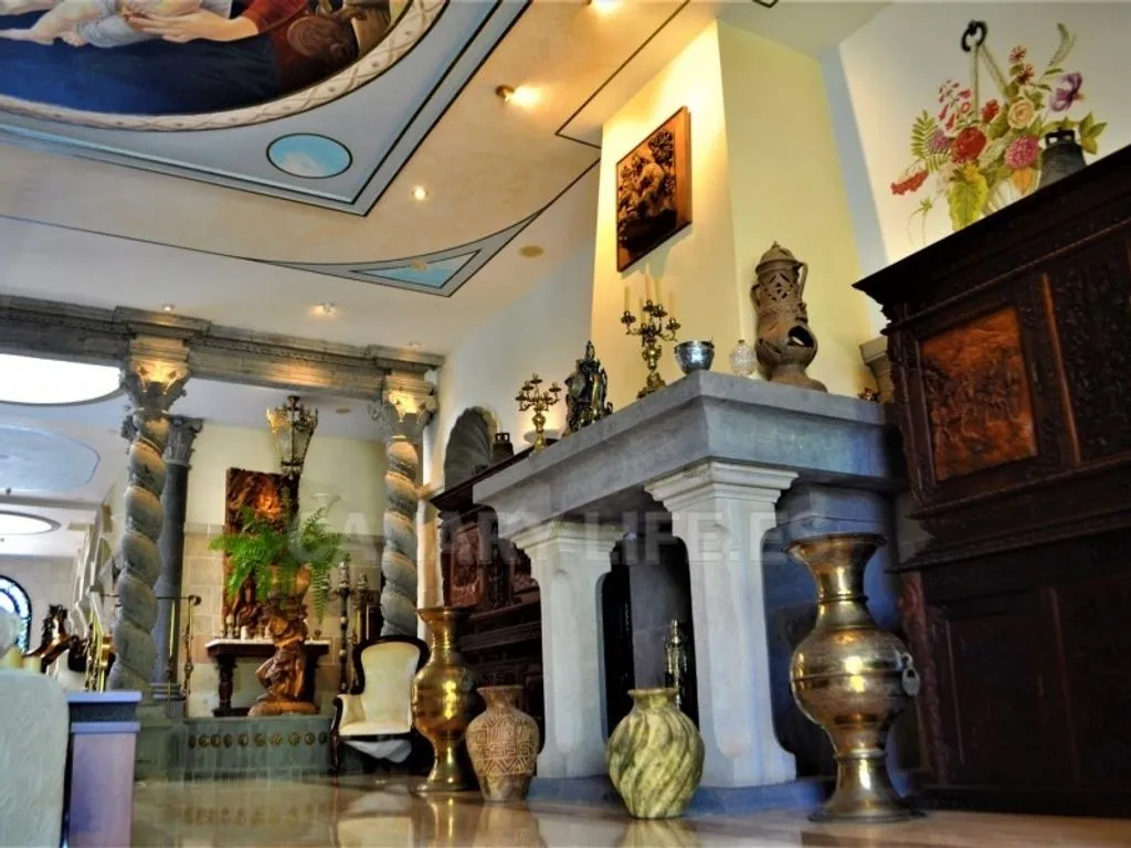 Séjour - Luxury Villa with Romanesque Features in San Bartolomé