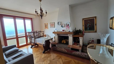 Living Room - Panoramic Apartment with Balcony in Chianciano Terme