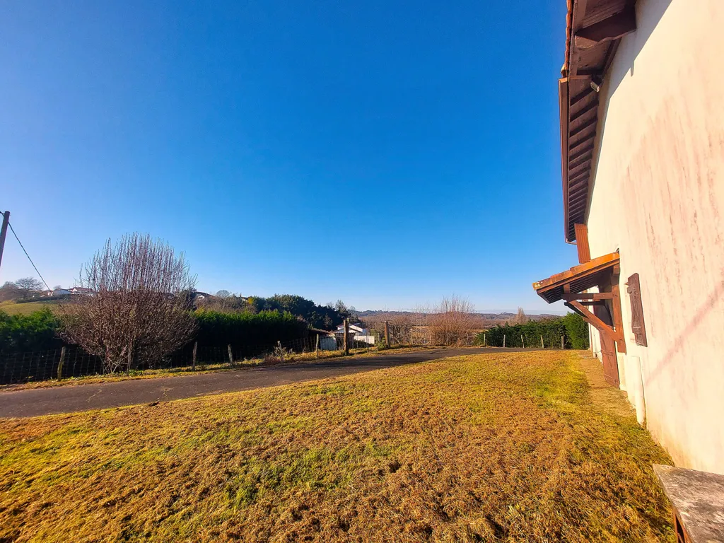 Giardino - Duplex/Triplex with Balcony in Guiche
