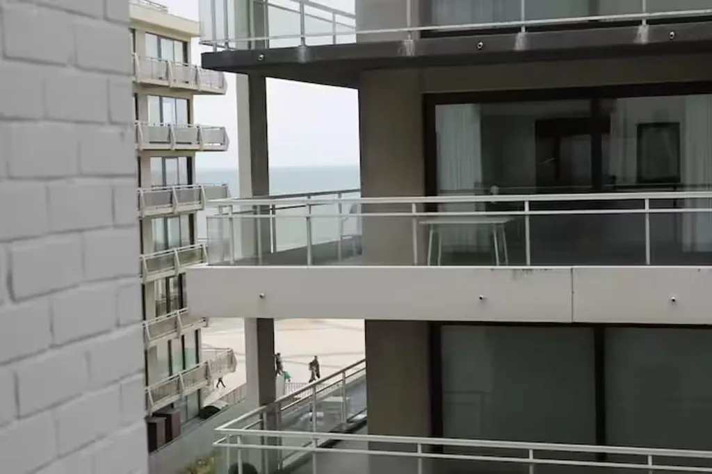 Rõdu - Studio with Sea View in De Panne