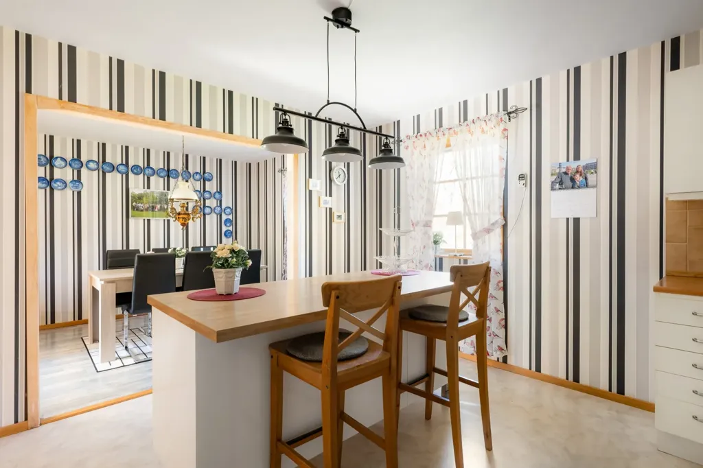 Cuisine - Single-Storey House with Garden by Ringsjön