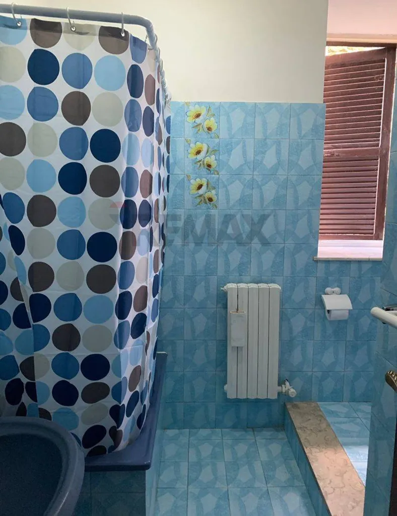 Salles de bain - Bright Apartment with Terrace in Monte Romano