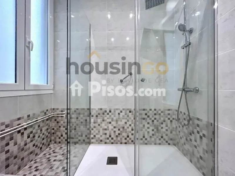 Bagni - Modernised Flat with Patio View in Salamanca