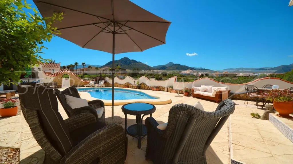 Bassein - Villa with Pool in Orba
