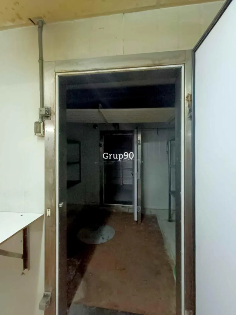 Utility Room - Restaurant for Rent with Terrace in Lleida