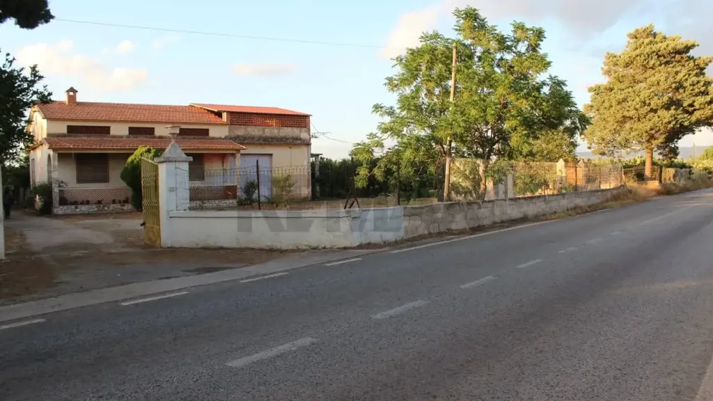 Välivaade - Villa with Garden and Panoramic View in Chiaramonte Gulfi