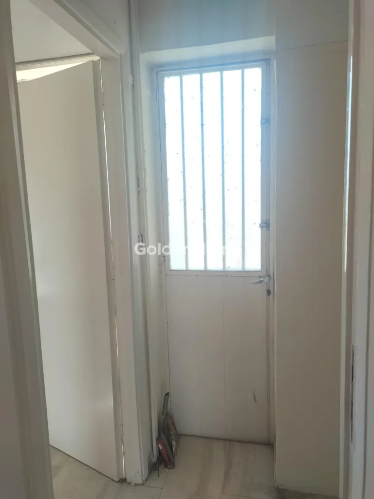 hallway_entrance
