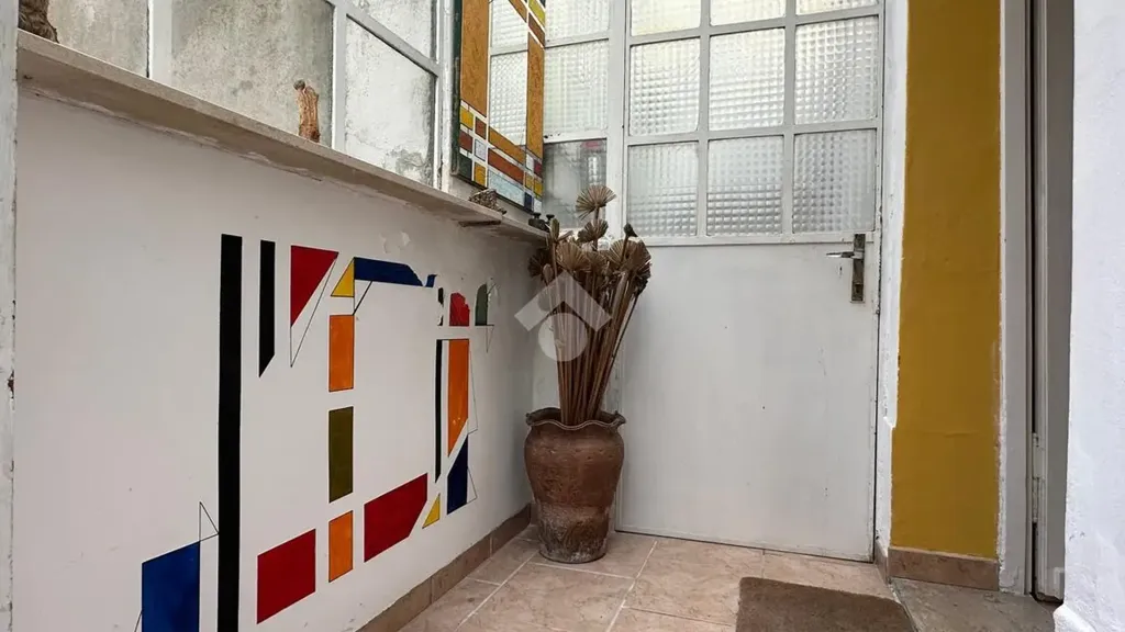 Esik - Independent House with Courtyard in Trieste