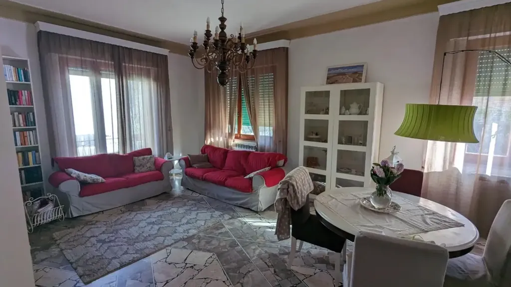 Living Room - Villa with Garden in Central Vada