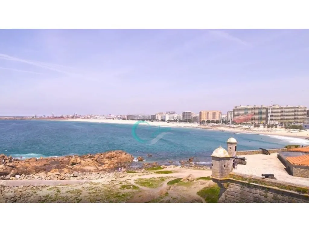 1-Bed Flat with Garage in Matosinhos