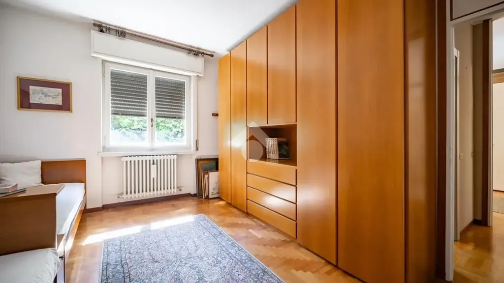 Chambres - Apartment with Panoramic View in Castello Di Brianza