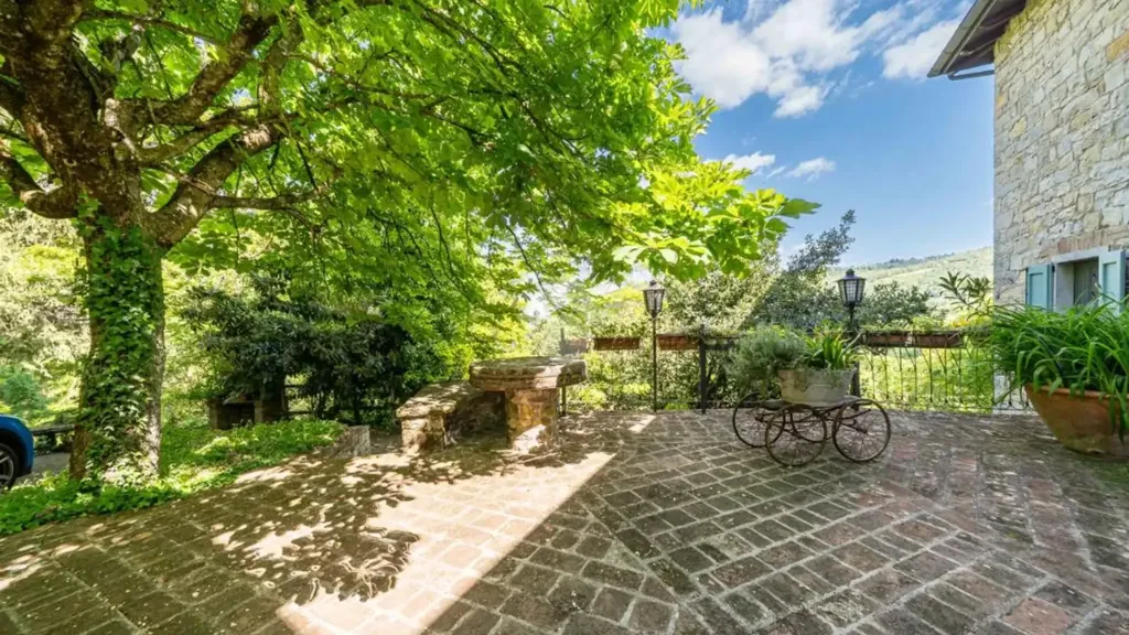 Terrasse - Restored Rustico with Garden in Serramazzoni