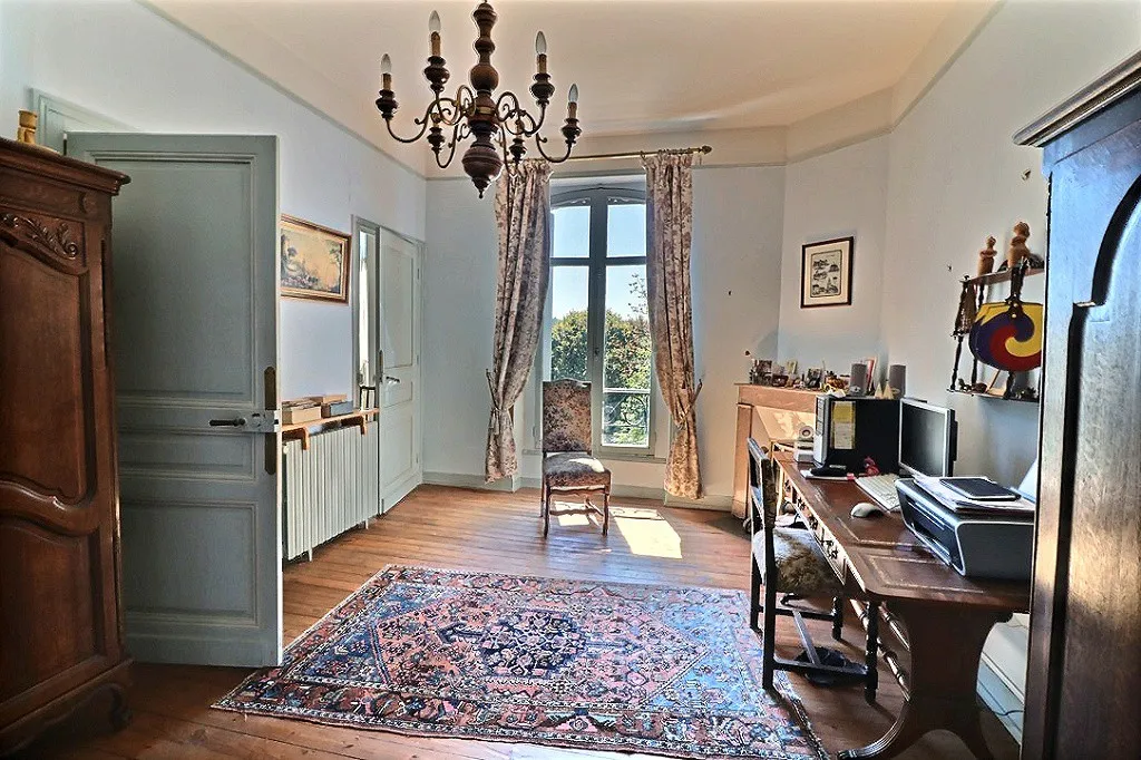 Magamistoad - Charming Bourgeois House with Garden in Chancelade