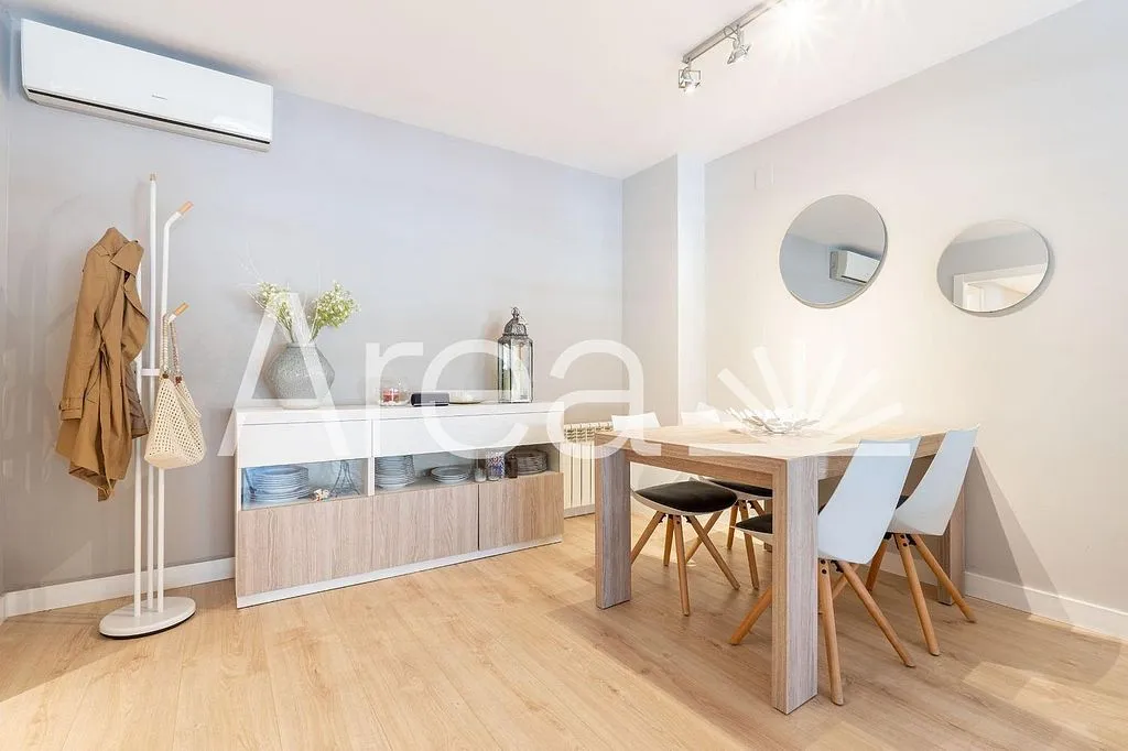 Apartment with Terrace in Parc Central, Mataró