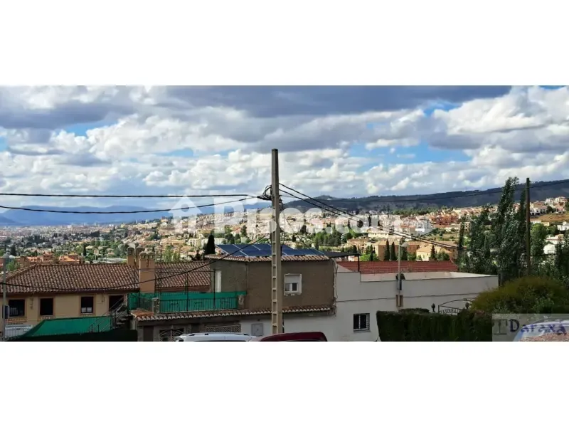 3-Bedroom Flat with Views in Monachil