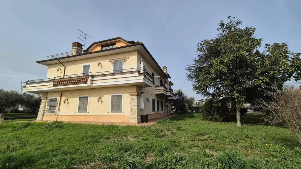 Extérieur - Apartment with Panoramic Terrace in Fiano Romano