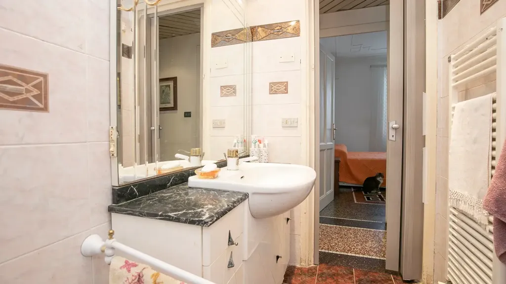 Vannitoad - Central Apartment with Balcony in Genoa