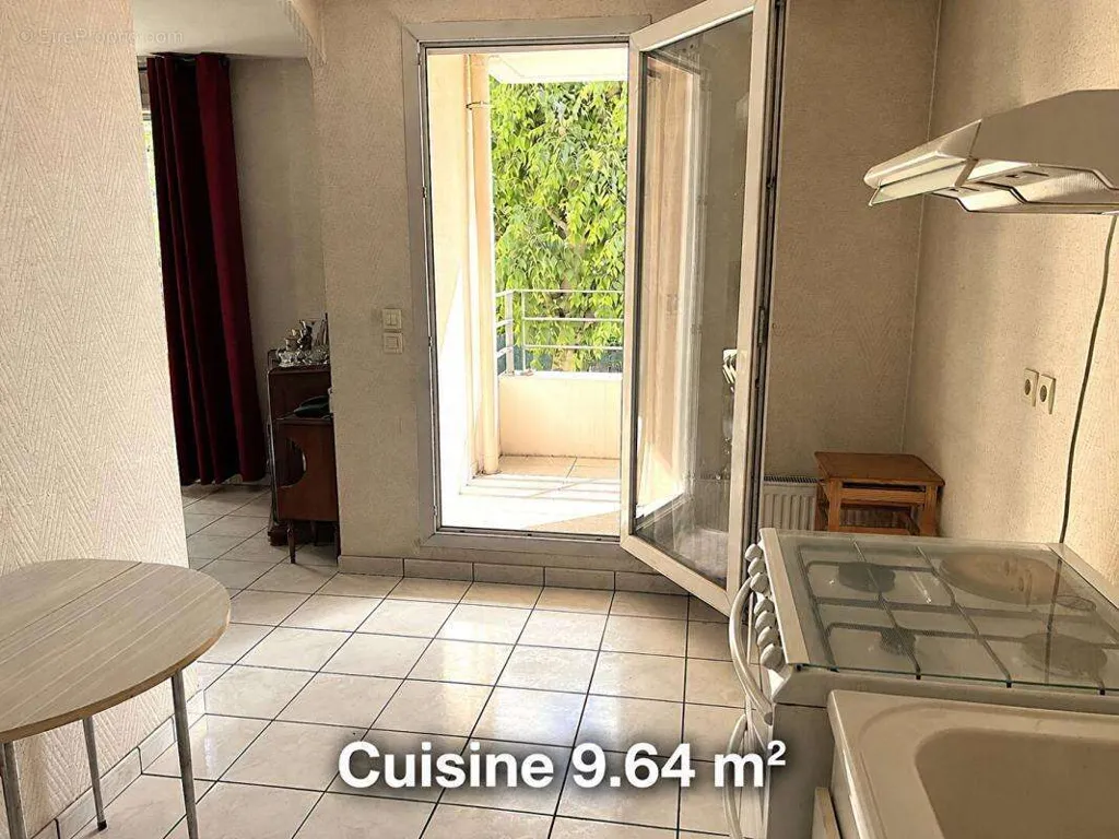 Cuisine - Appartement avec Balcon et Garage à ANSE