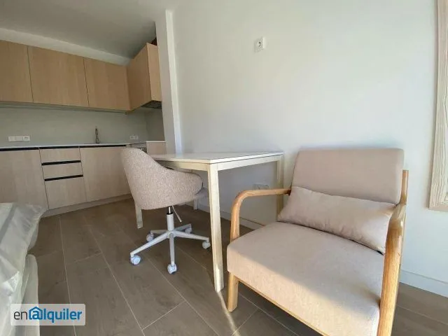 Sala da pranzo - Student Flat with Balcony in Algirós, Valencia