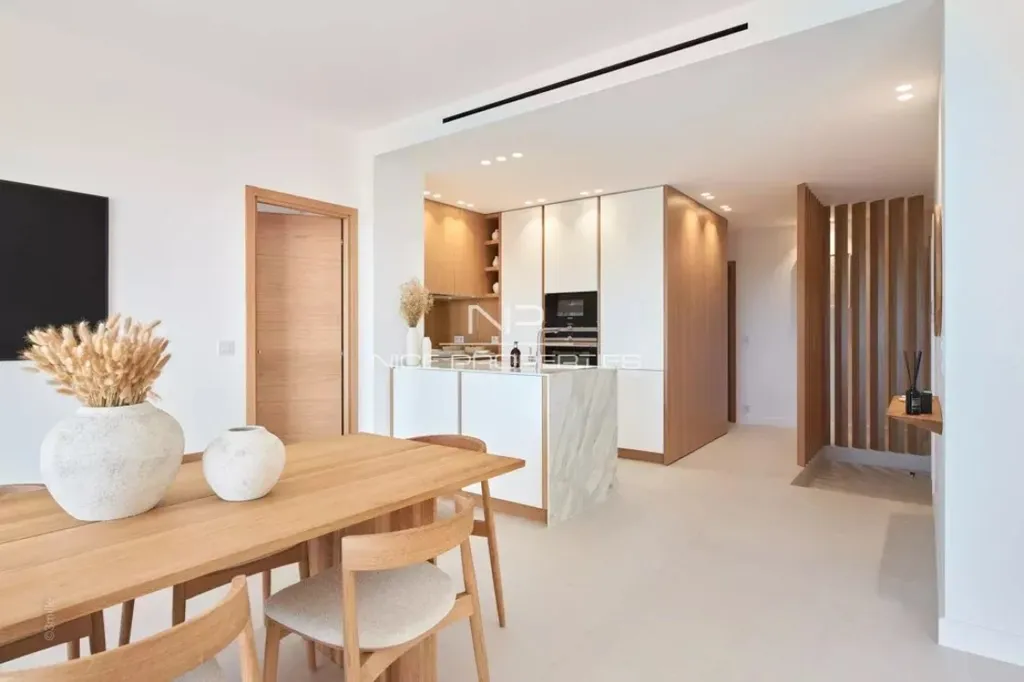 5-room apartment in Cannes