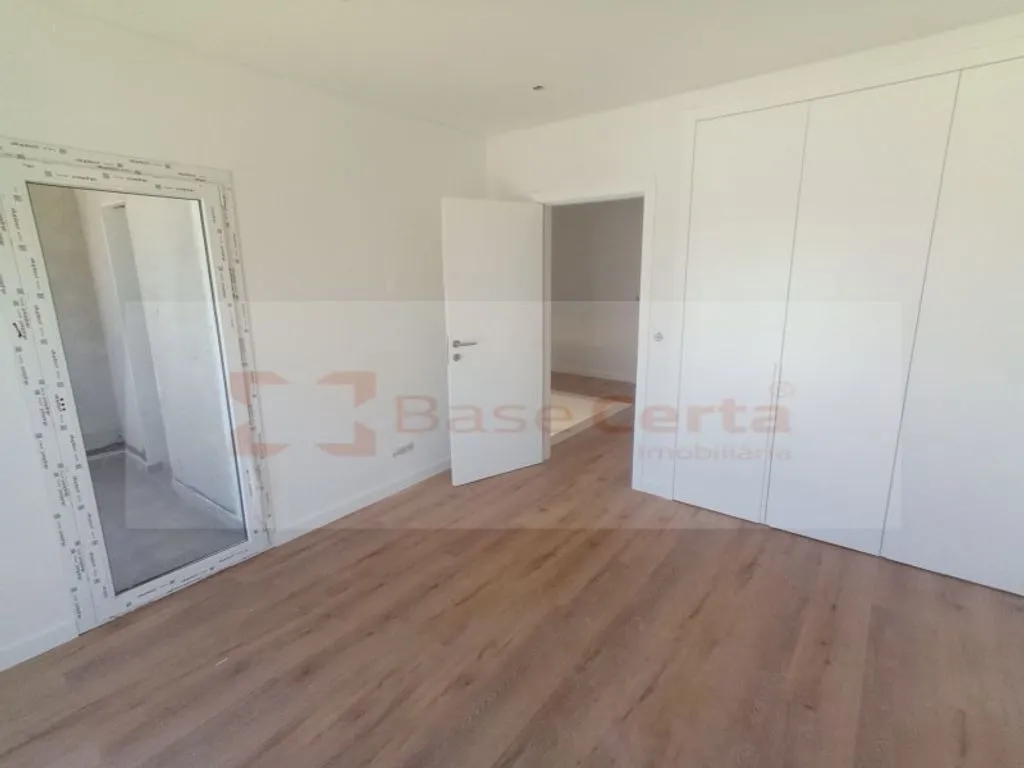 Magamistoad - Luxury House with Modern Architecture in Seixal