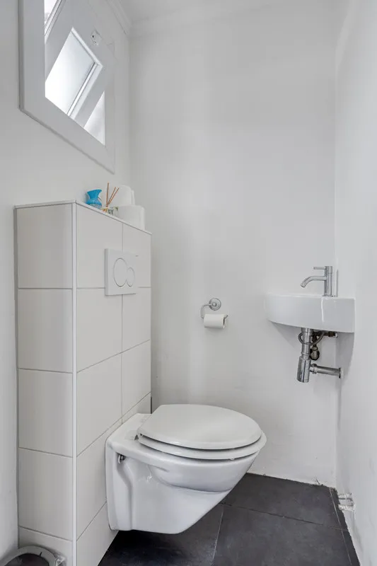 Salles de bain - Two-Storey House with Garden in Sas van Gent